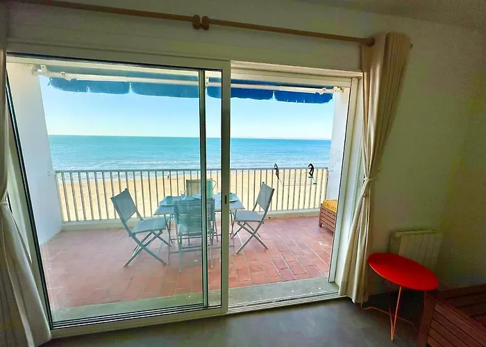 아파트 L'oceanide Face A La *